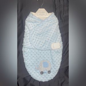 Blue Baby Swaddle. NWT Soft SF/PF home
